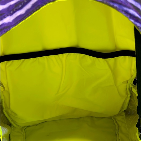 mohonasen nike elite backpack rethinking the backpack: NIKE makes accessible bag for every body using  magnetic flap